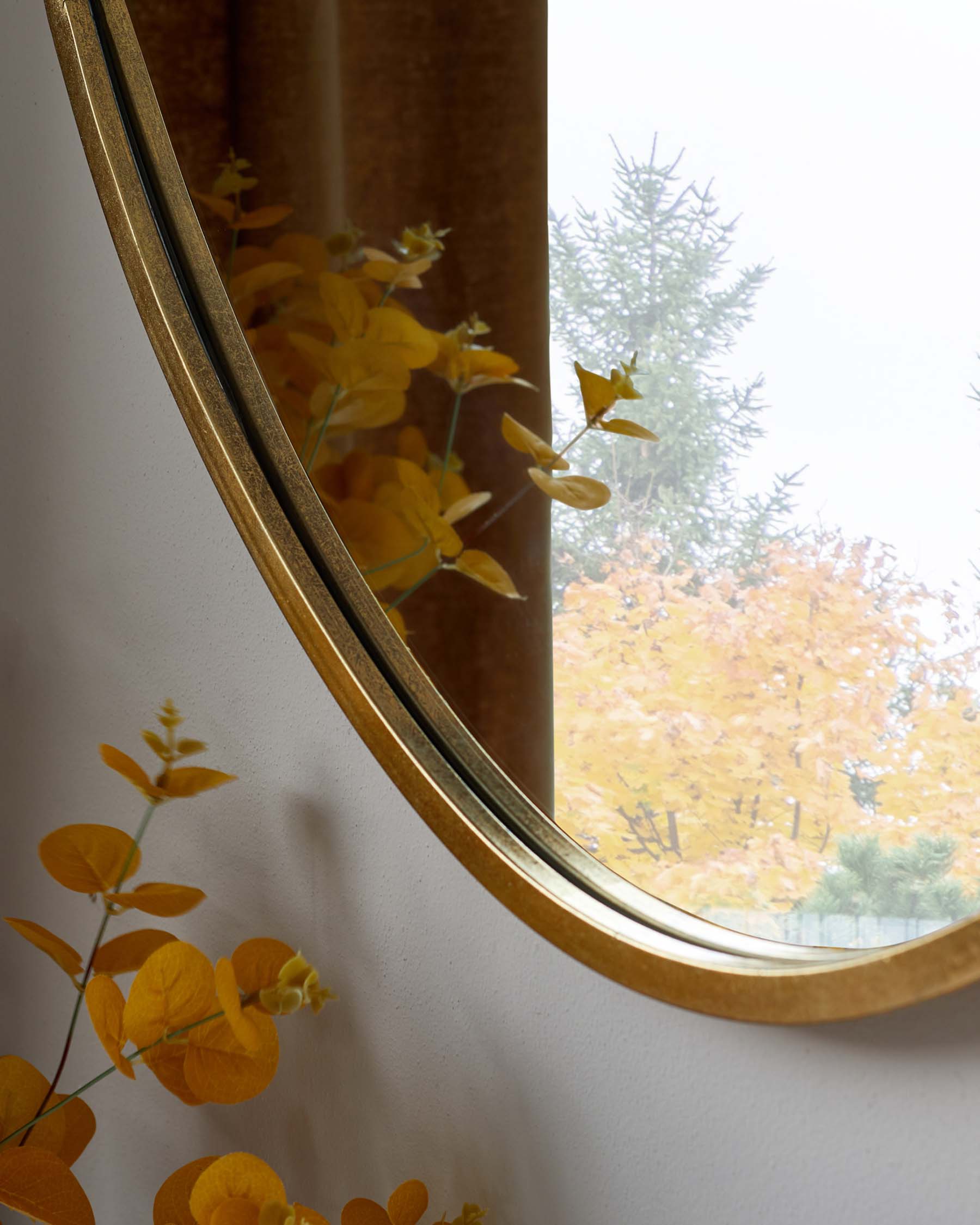 Channing Medium Wall Mirror Gold