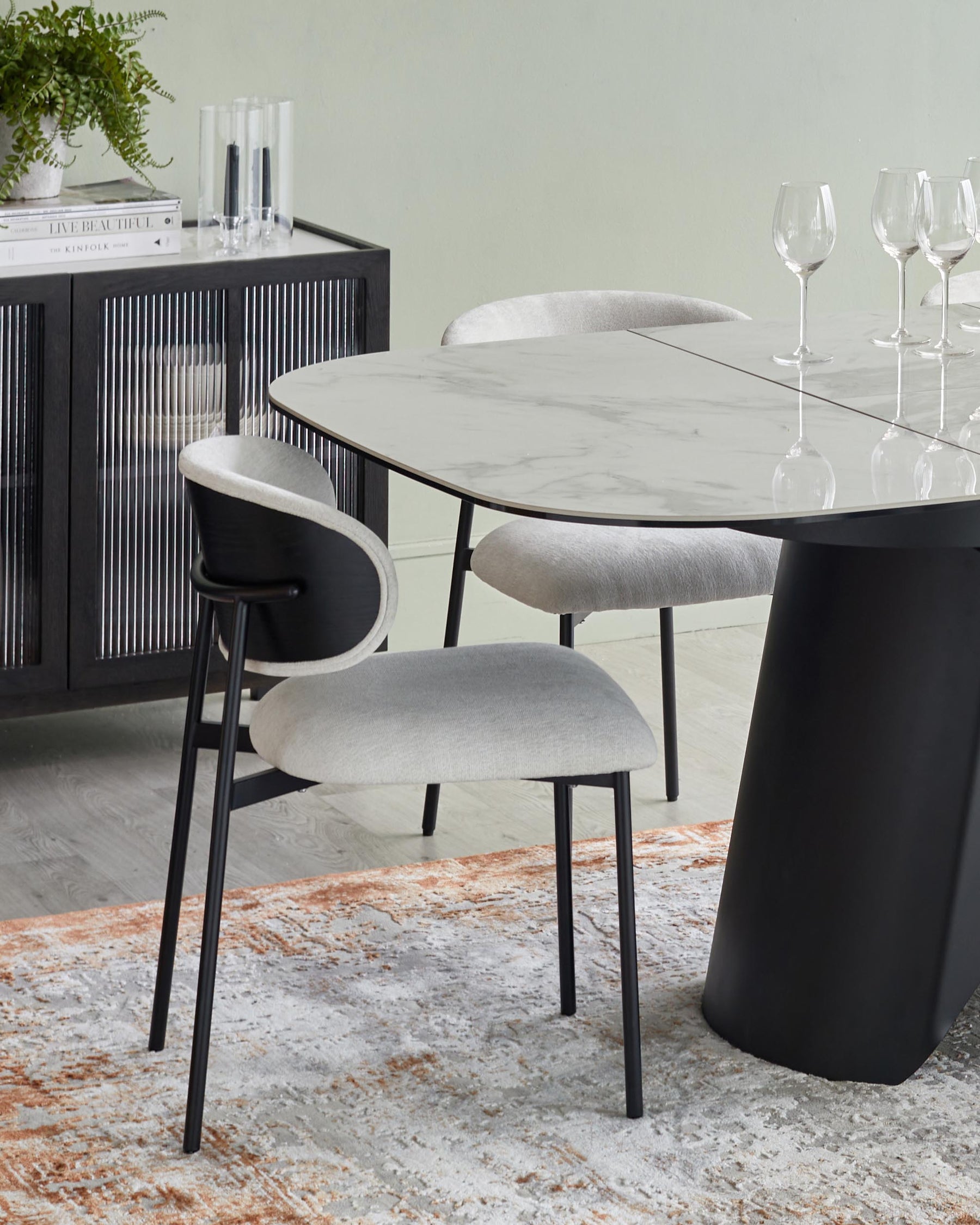 Corso 4 to 6 seater table and 4 Cree dining chairs set