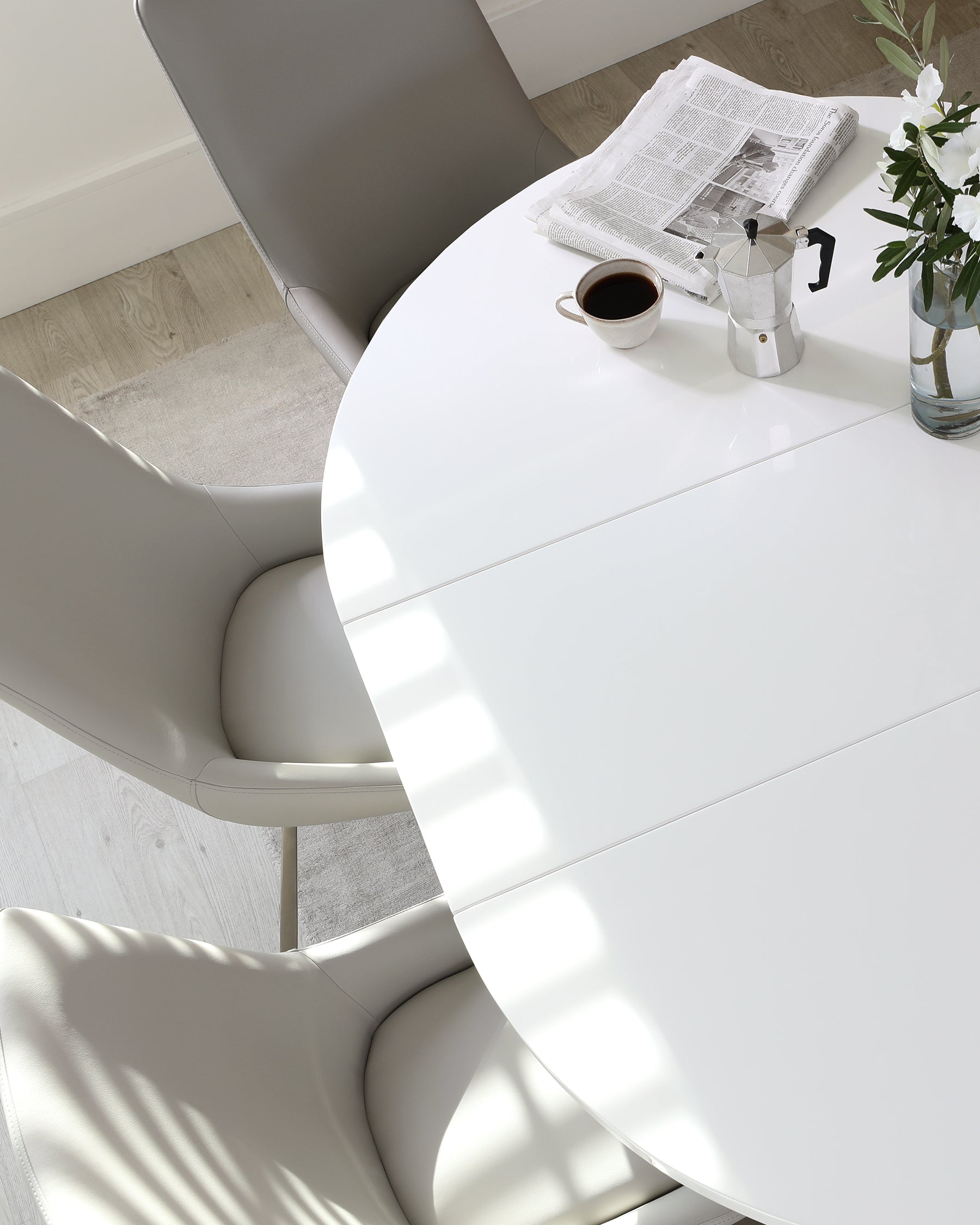 Curva White Gloss Round Extending 4 To 6 Seater Dining Table