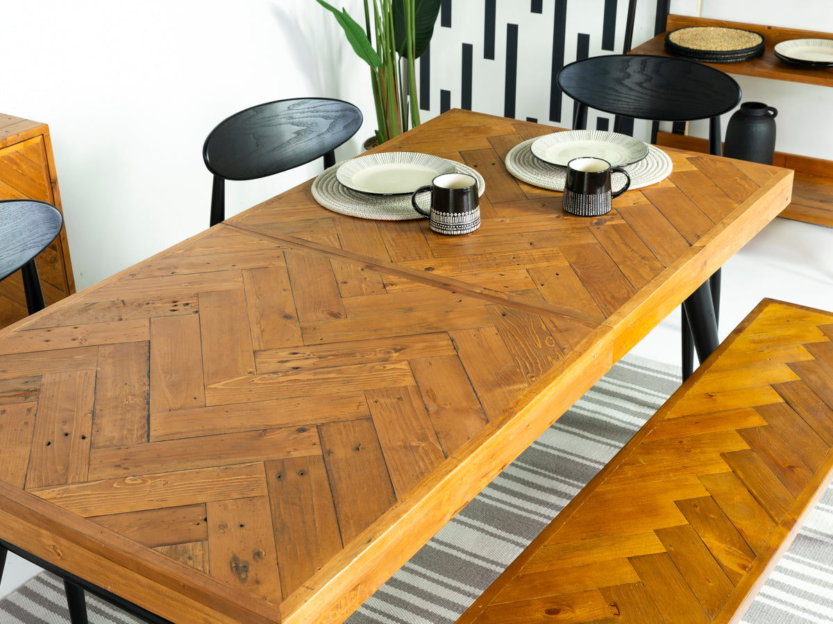 Mode 140-180cm Extendable Dining Table & Tan Dallas Dining Chairs