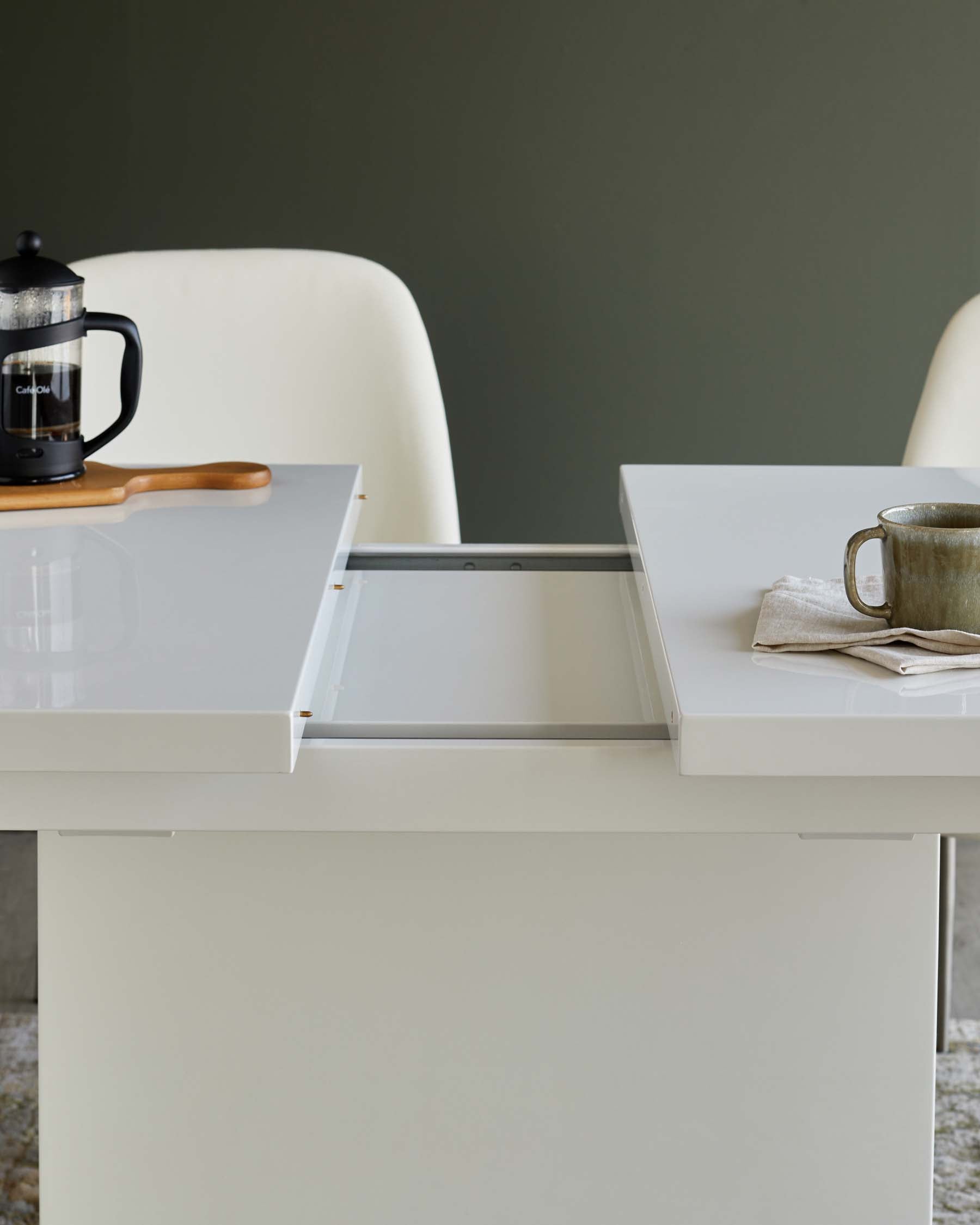 Sanza white gloss extending 6 to 8 seater dining table
