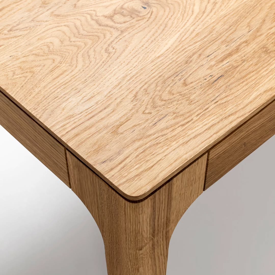 Cecilia Extendable Oak Dining Table