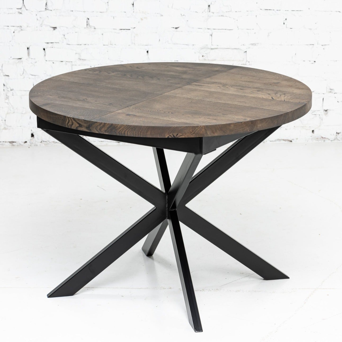 Beatrice Round Extendable Dining Table in Dark Oak