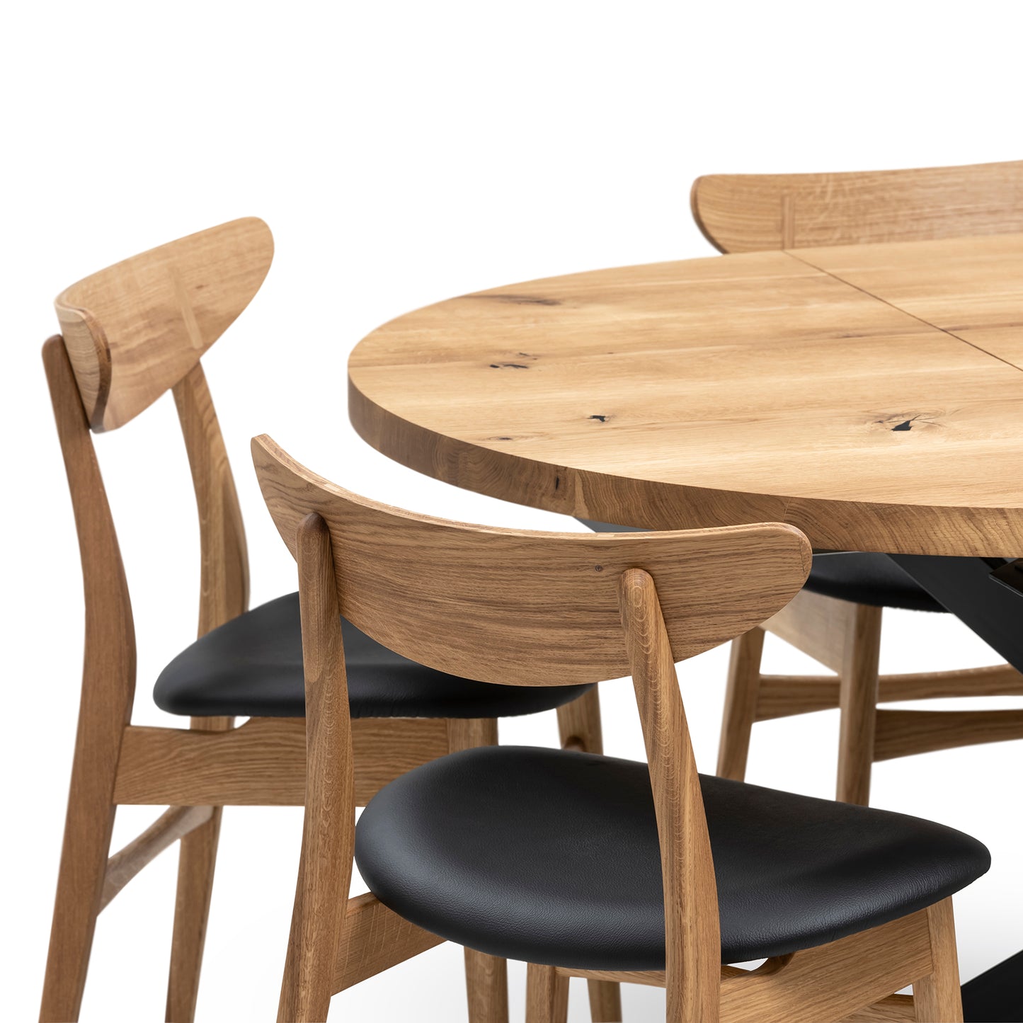 Beatrice Round Extendable Oak Dining Table in Solid Oak