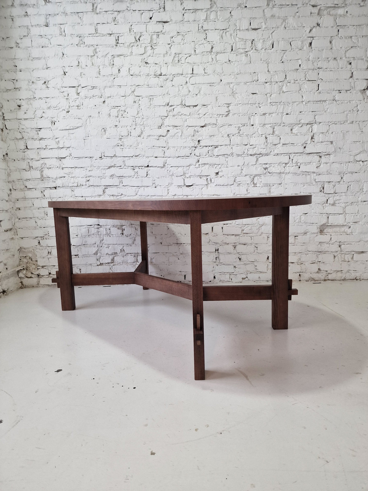 Lewis Oval Dining Table in Solid Oak