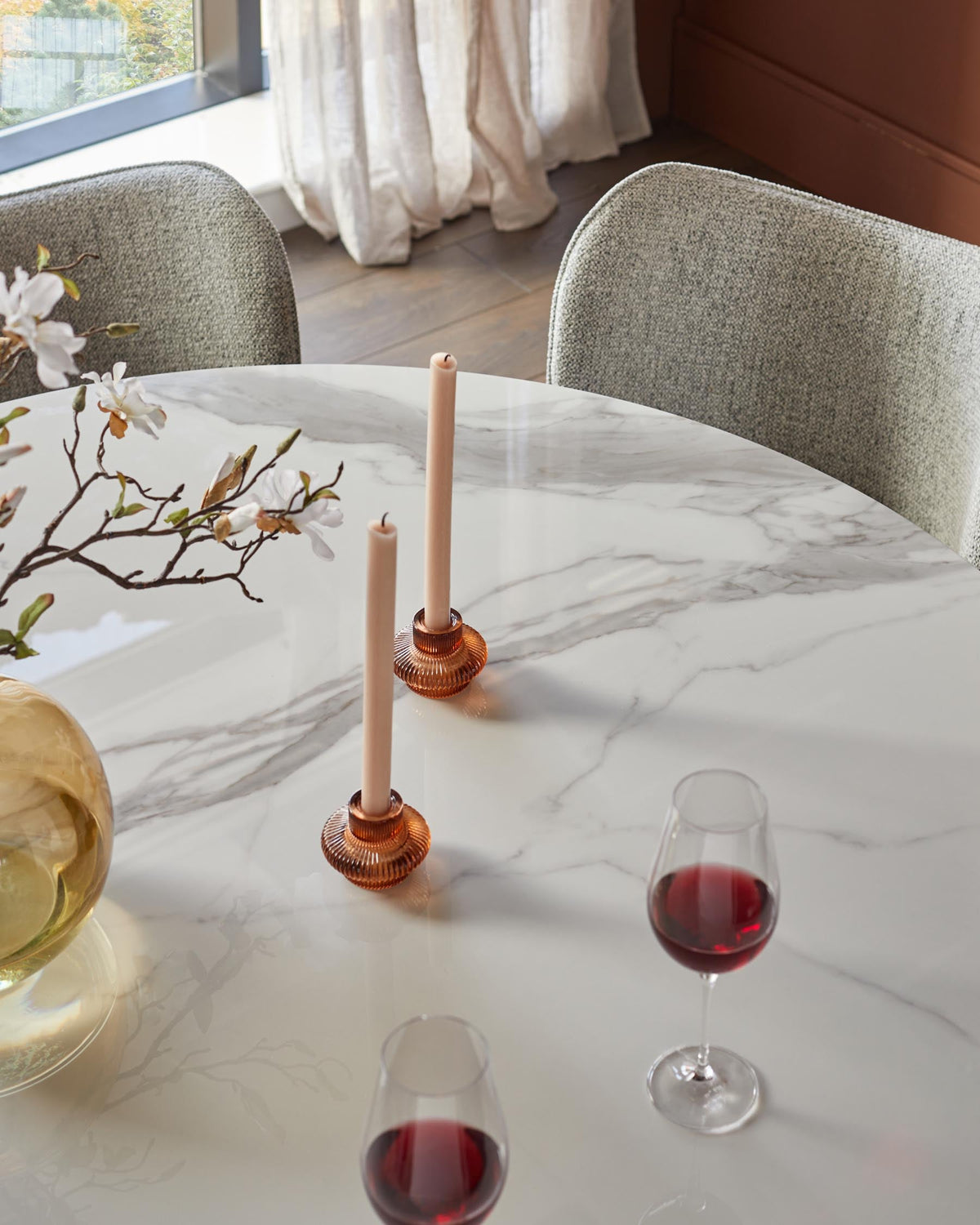 Austin white ceramic 6 seater dining table