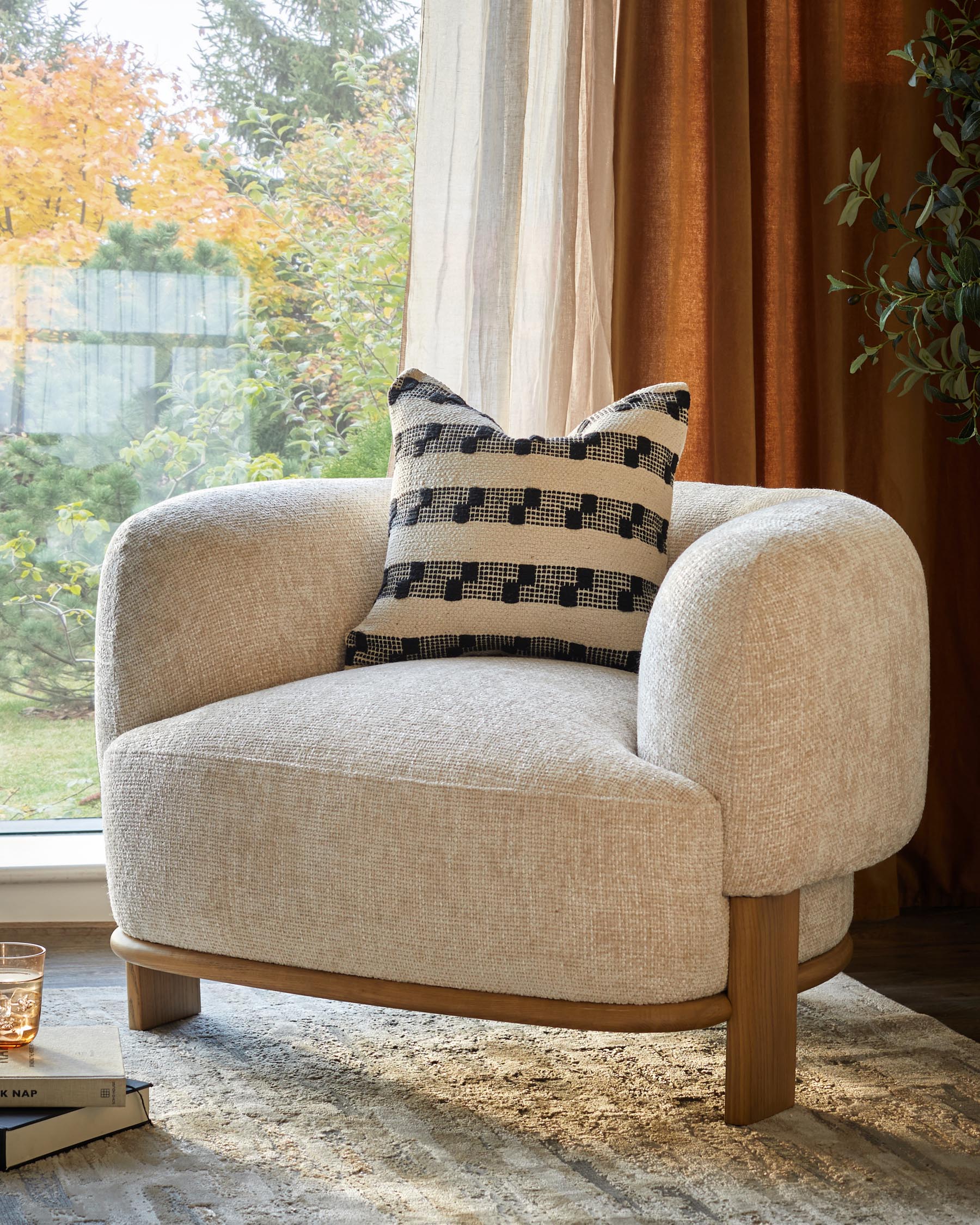 Florence natural fabric with light wood armchair