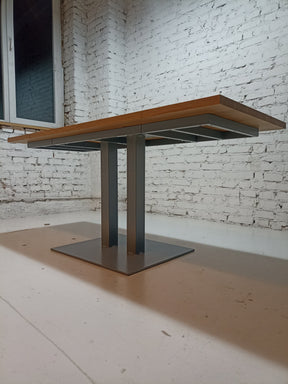 Lilly Pedestal Dining Table