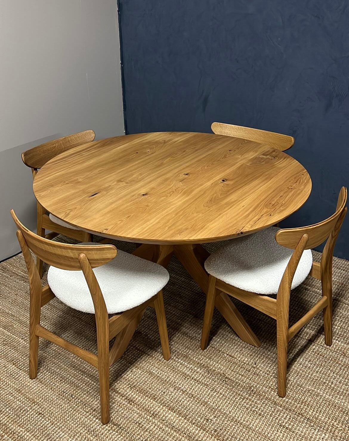Bibi Extendable Round Dining Table in Solid Oak