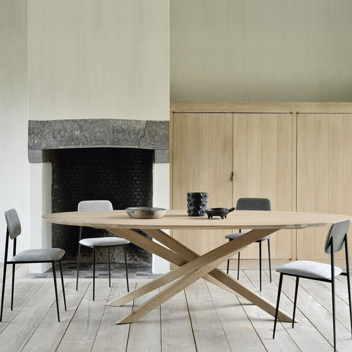 Mikado Oval Table S2