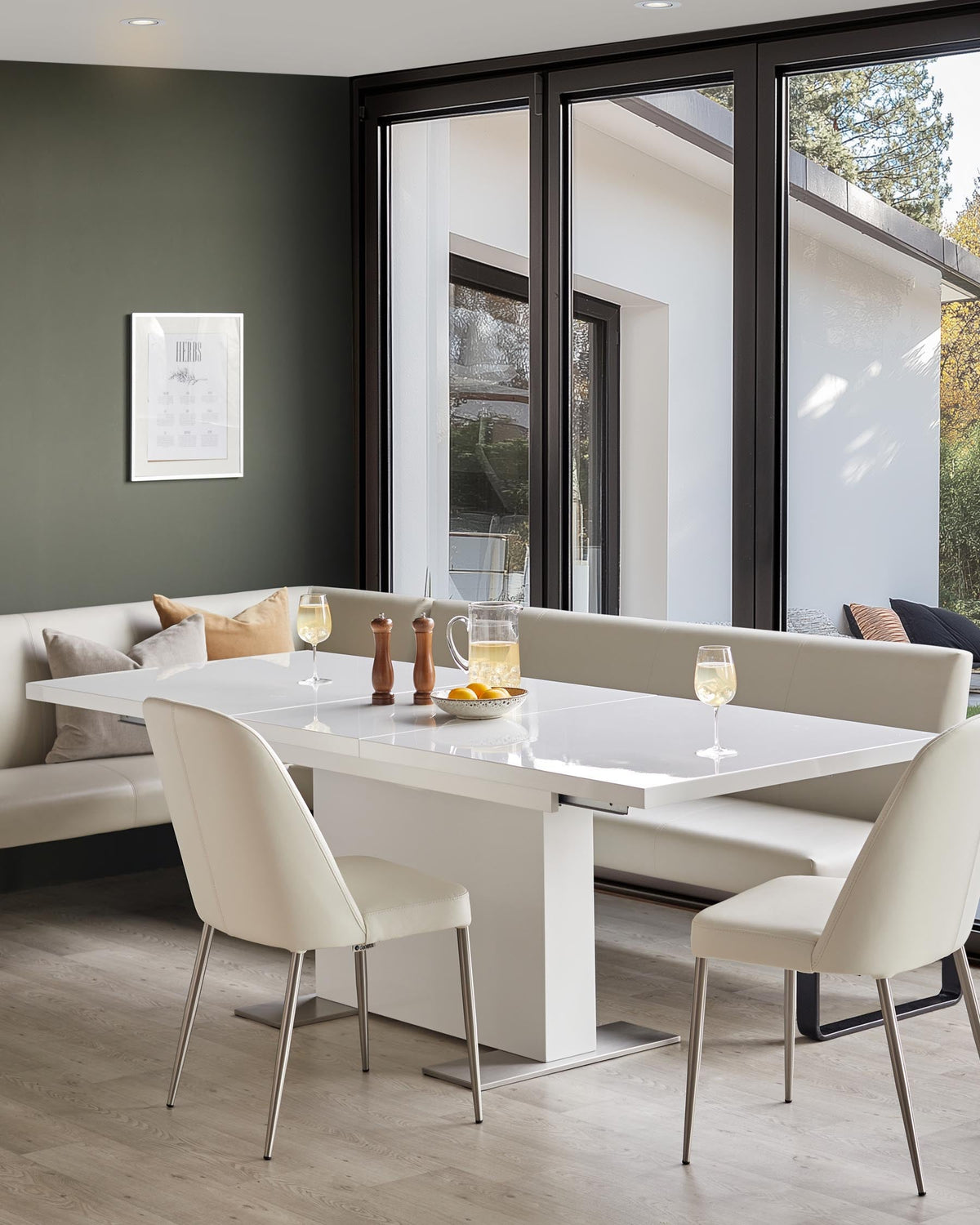 Sanza white gloss extending 6 to 10 seater dining table
